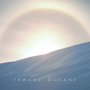 کاور آلبوم مسیرهای خانه؛ پیانوی درون‌گرای اینوارد اوشنز از Inward Oceans