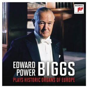 plays Historic Organs of Europe